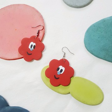 ㄎㄧㄤ系列 耳環 -  可愛 表情 大型 橘紅 雲朵 ( 可改 耳夾 )