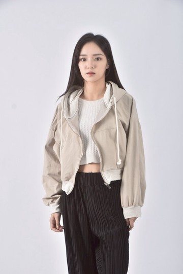 加購優惠(F) ferrari質感連帽杏色外套