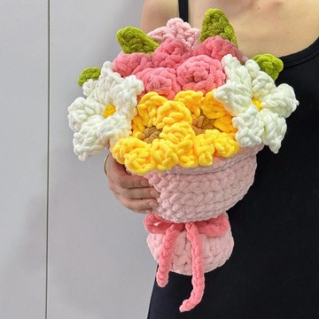 特價🎀冰條綫玩偶情人節蠟筆小新美伢衕款手捧花材料包鈎織diy粗毛綫團手工diy毛綫禮物 編織動手做 PQTT