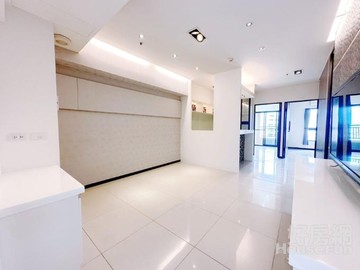 G6崇德文心全區最便宜20坪大兩房休旅車位｜台中市北屯區瀋陽路三段