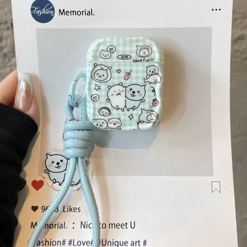 酷兒自嘲熊卡通耳機保護殼全包防摔軟殼AirPods Pro3、AirPods4、3 代、2 代、Pro2蘋果藍牙耳機套