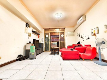 河堤商圈｜陽台進出｜正三房公園宅｜高雄市三民區裕誠路