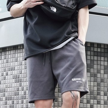 【AMERO】男女裝 休閒棉短褲 電繡英文字 情侶裝