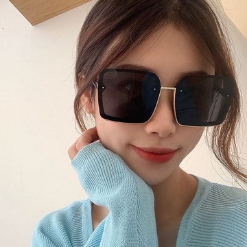 caroline 2022新款大方金色框邊造型 素顏遮臉太陽眼鏡 韓國網紅同款夏季墨鏡73900