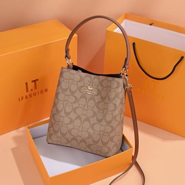 真皮女包包2024款潮流高級時尚印花水桶包百搭單肩腋下手提斜挎包