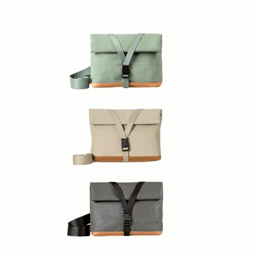 德國A/U質感包袋 休閒斜背包 中性側背包 男生包包推薦 背部隱密置物層 防潑水拉鍊設計 Yao-10232-新品上市