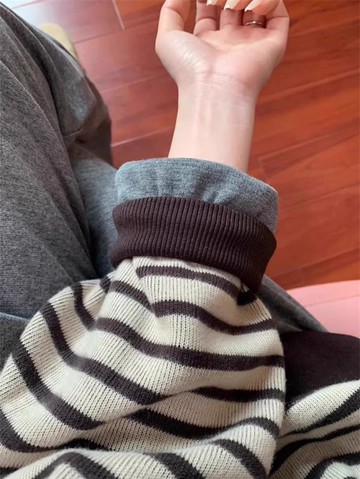 專櫃折扣 韓版復古條紋無帽衛衣女秋冬新款加厚寬鬆長袖外套 女裝條紋長袖上衣 女長T寬鬆大學T 條紋百搭外穿保暖上衣