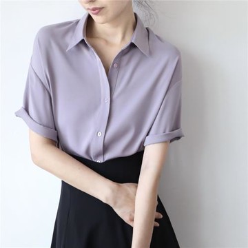 XINER 淡紫短袖襯衫女職業夏季顯瘦寬松側開叉設計感上衣chic溫柔