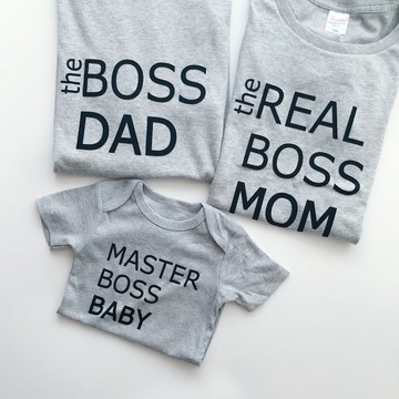 Who is boss familyset babysuit 可自訂文字 親子裝 包屁衣
