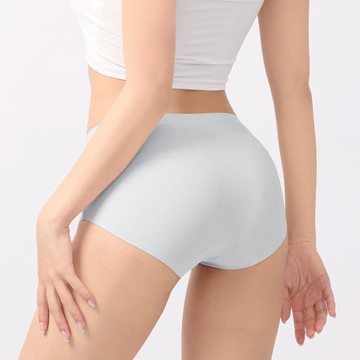 【透氣包臀】輕薄抗菌無痕內褲-中腰 - M / 淡藍