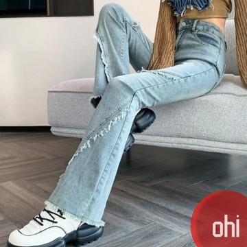 【ohi】美式微喇叭牛仔褲 高腰修身顯瘦 設計感毛邊喇叭褲 長褲 女 女裝 ins潮流 女生褲子 GJC6700
