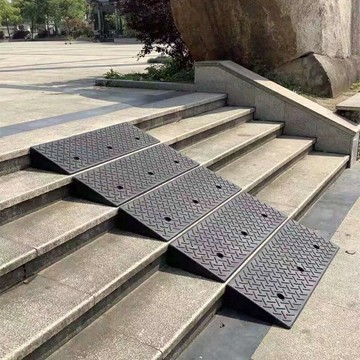 路沿坡橡膠馬路牙子門檻臺階斜坡墊小車爬坡三角木橡塑坡道板