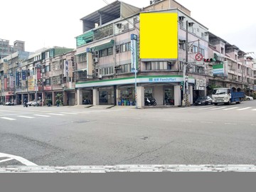 麥當勞商圈 黃金三角窗 收租透店+20套房｜桃園市龜山區萬壽路二段