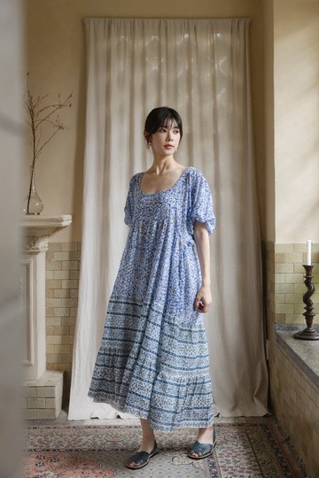 大U領短袖洋裝_水藍波紋