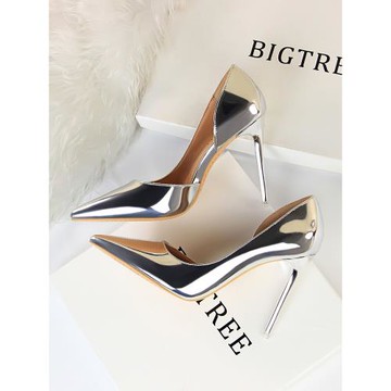 2026春夏季新款銀色少女側空法式高跟鞋細跟百搭性感網紅尖頭單鞋