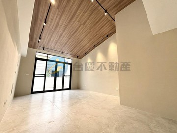 小北│孝親房│整新透天｜五套房｜主建49坪｜台南市北區西門路四段