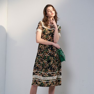 CLL巧玲瓏 金針花海蕾絲拼接洋裝 2175006