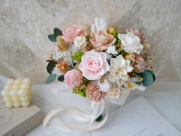 自然型手綁不凋捧花【柔光秘境】永生花/登記結婚/結婚登記花束