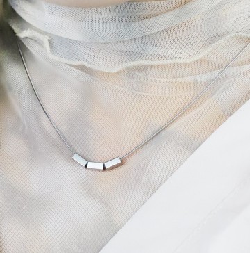 三隻小珠不鏽鋼項鍊 / 銀色