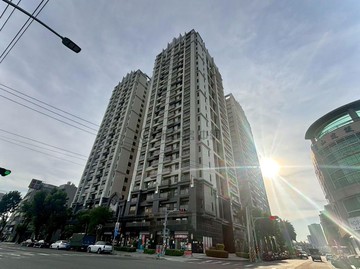 ✨獨家✨稀有釋出太子建設【楠梓太子城】三房平車｜高雄市楠梓區楠梓路