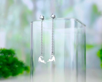 伸懶腰的貓 兩用單鑽垂墜耳環-迷你動物剪影系列-抗