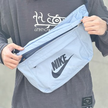 NIKE HIP PACK BAG 大LOGO 防潑水 大容量 大腰包 腰包 黑灰 / 米白 / 黑銀 王一博同款 BA5751-010 / 072