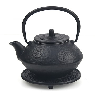 鑄鐵壺 南部名產鐵器-鑄鐵壺附鐵墊(0.8L)銘文(泡茶壺煮水壺)
