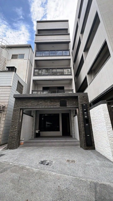 ⭐禾承建設⭐重金誠意首推⭐獨棟車墅透天A6戶⭐｜高雄市小港區中安路