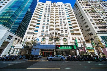 現收租金!巨蛋.瑞豐正明華路店面釋出[小黑推薦]｜高雄市鼓山區明華路