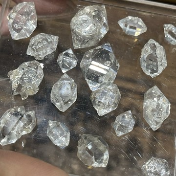 新品上架!! 閃靈鑽 黑閃靈 療癒 雙尖水晶 原礦 超美 隨機出貨 現貨