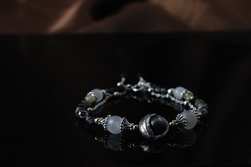 轉動的月光 |時光感知// 月光石天然石純銀14K包金銀鐲//Gravity