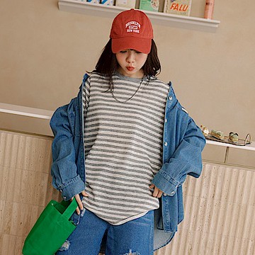 OB嚴選中大尺碼-長版圓領條紋長袖上衣《AB20102》