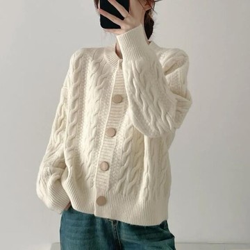 衣時尚 針織外套 小外套 上衣 毛衣 新款寬鬆慵懶風針織外套上衣設計感單排扣麻花長袖毛衣-7461.