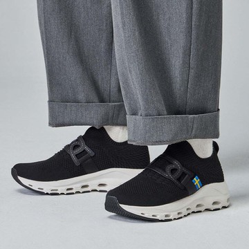 moz瑞典 駝鹿 蒙布朗 飛織 蜂巢彈力鞋(黑)