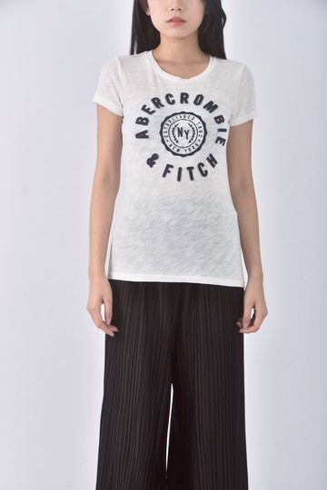 (S) abercrombie fitch字母白色短袖上衣