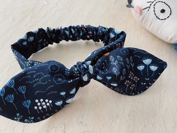 藍色星環的我     手工純棉綁帶式蝴蝶結寶寶髮帶