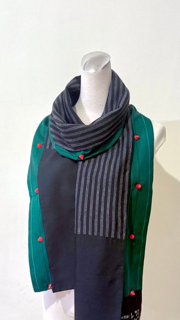 聖誕禮物純手作果凍色紅色卯釘撞色郵差綠黑條紋文青毛料圍巾披肩