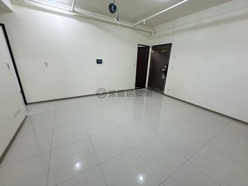 橋科鳳凰冠2+1房車位｜高雄市橋頭區經武路