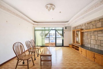 前鎮區｜民權皇家DC｜高樓層景觀3＋1房｜高雄市前鎮區沱江街