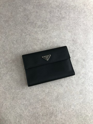 【日本直送 名牌中古包】PRADA 普拉達 錢包 黑色 三角標誌 尼龍 三摺式 vintage 古著 old vy3iv
