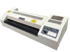 【護寶】 四滾輪護貝機內加熱式 /台  L-330