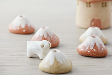 季節限定!  草莓山 小山 香立 香插 線香座