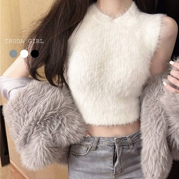 《杜達女孩》派對焦點 仿水貂絨無袖背心 圓領毛絨上衣 毛茸茸針織上衣 短版上衣 針織上衣 無袖上衣 短版背心 秋冬背心