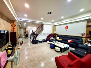 專約!坪頂公園面寬大地坪花園+可停4台車即可入住｜高雄市小港區高坪十一路