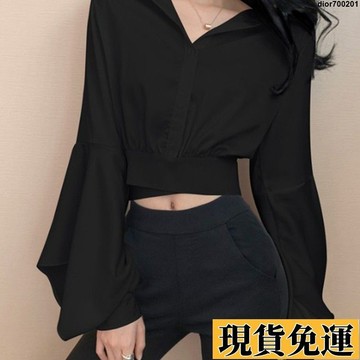 台灣限時熱賣 網紅設計感短版上衣 小衆V領喇叭長袖t恤女 短款黑色襯衫 長袖上衣女 韓版女裝