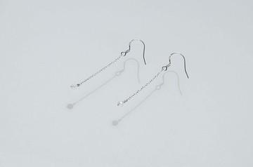 Unwinding 清風垂墜水晶耳飾 抗氧化