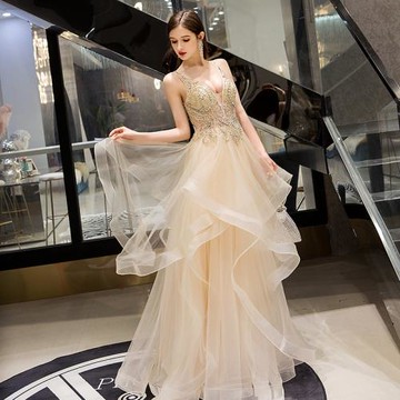 晚禮服女2025新款氣場女王長款高端大氣碼時尚氣質宴會新娘敬酒服