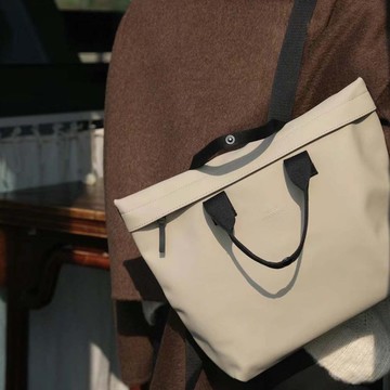 Eliza Lotus系列手提後背包 (膚色)