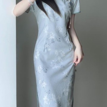 新中式氣質國風改良旗袍2025夏季新款年輕少女收腰顯瘦素雅連衣裙