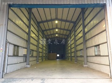八里區龍米路正路邊建地售可做店面倉庫贈送挑高鐵皮屋｜新北市八里區大崁段